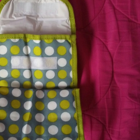 Polka dot foldable lunch bag - Picture 3 of 3
